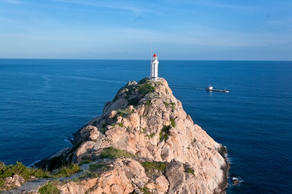 三亞海釣目的地推薦，租艘釣魚艇去海釣吧！