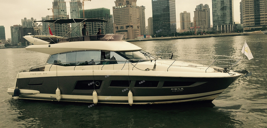 法國亞諾50英尺飛橋游艇 法國亞諾50英尺飛橋游艇