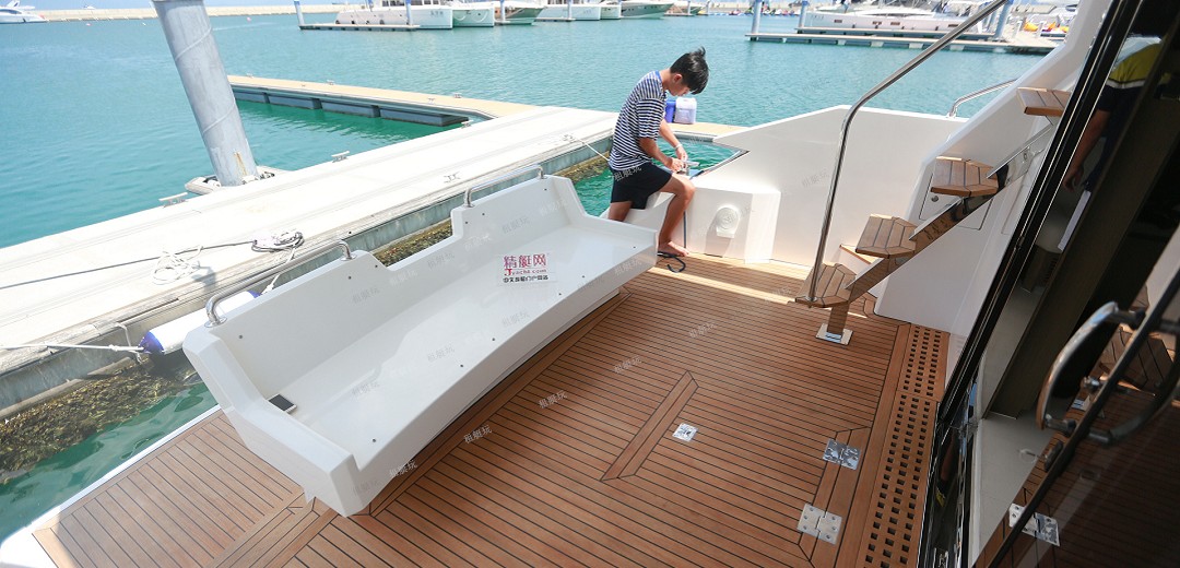46英尺飛橋游艇 46英尺飛橋游艇